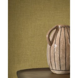 Papel pintado verde oliva, con textura de lino jaspeado, modelo Caractere de Casadeco