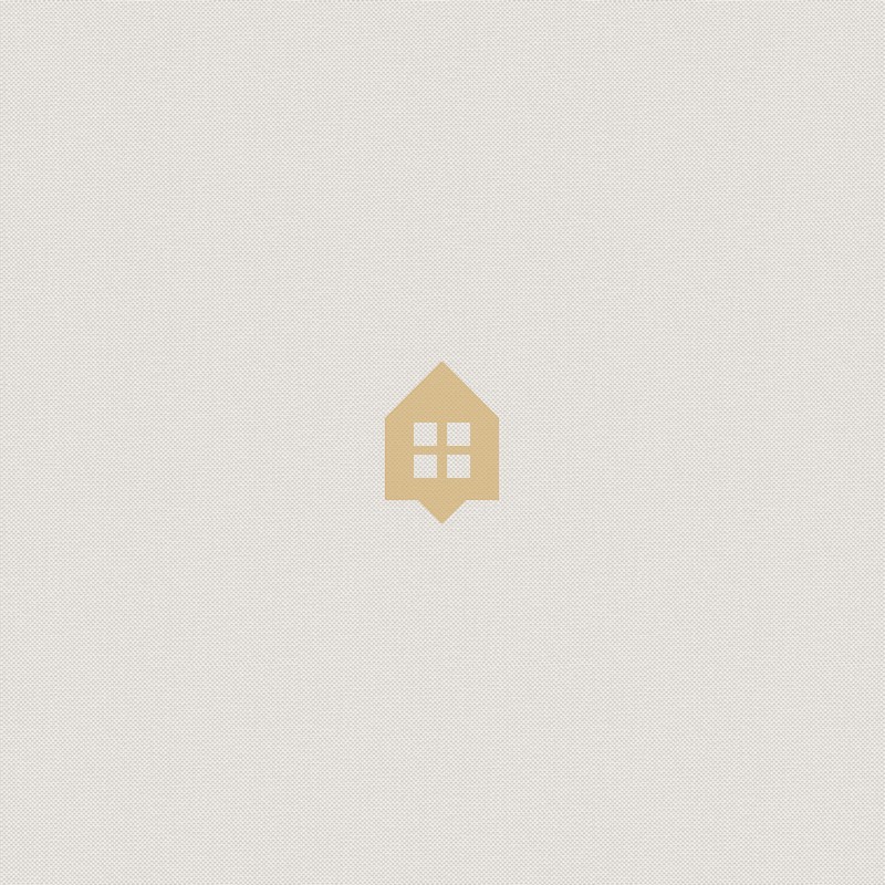 Papel pintado Natte 2 gris perla y plata, con textura de efecto tejido a mano, toques metálicos y acabado vinílico.