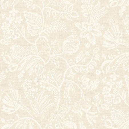 Papel pintado Pastel con diseño de flores bordadas sobre fondo textil.