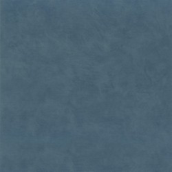 Papel pintado Argile de Casamance con acabado mate, textura de cal y grano de lienzo en relieve sutil.