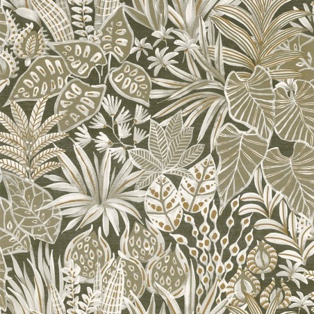 Papel pintado Madhuca de Casamance con diseño de hojas pintadas a mano sobre fondo con textura de paja natural.