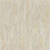 Papel pintado Neluwa de Casamance con diseño detallado de hojas de eucalipto y textura que resalta las nervaduras vegetales.