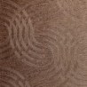 Papel pintado Auraria de Casamance con diseño de líneas curvas entrelazadas y detalles en sobreimpresión metálica de alta gama.